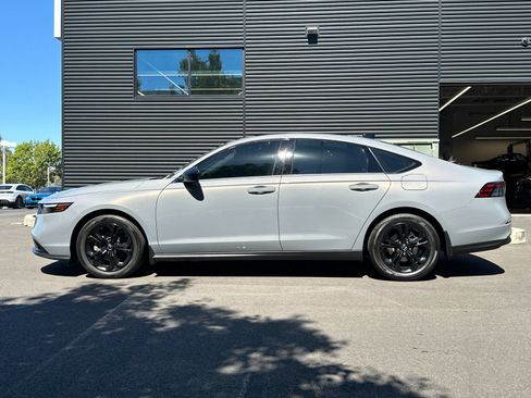 Used 2025 Honda Accord SE image 3
