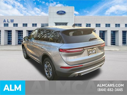 Used 2024 Lincoln Corsair AWD image 8