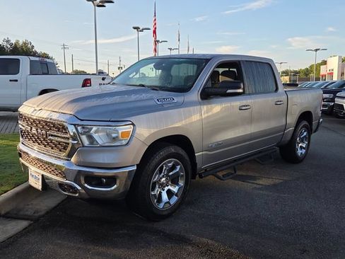 Used 2022 RAM 1500 Big Horn RWD image 3