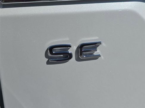 New 2026 Volkswagen Atlas SE FWD image 6
