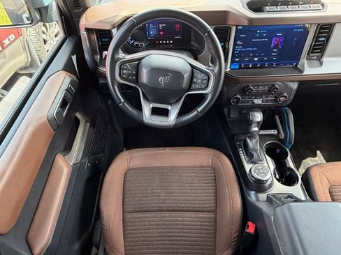 Used 2023 Ford Bronco Outer Banks w/ Sasquatch Package AWD/4WD image 17