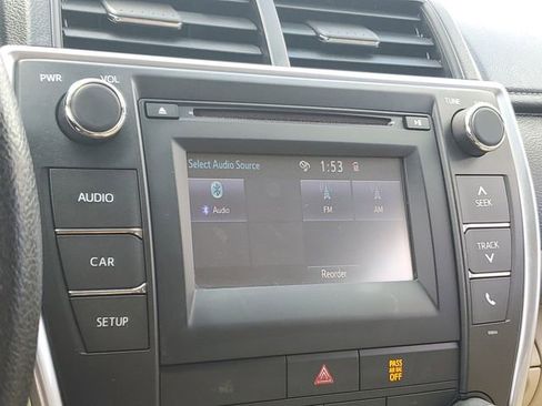 Used 2016 Toyota Camry LE FWD image 17