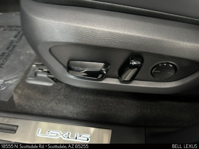 Used 2026 Lexus GX 550 w/ Accessory Package (2T) AWD/4WD image 21