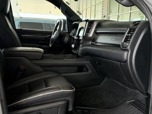 Used 2023 RAM 1500 Limited AWD/4WD image 12