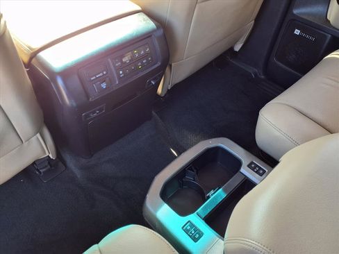 Used 2016 Toyota Sequoia Platinum image 16