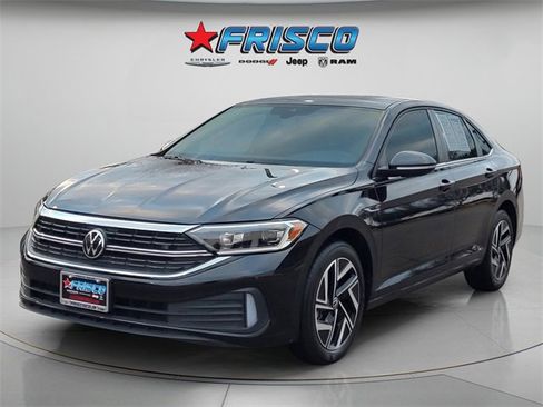 Used 2024 Volkswagen Jetta SEL image 4