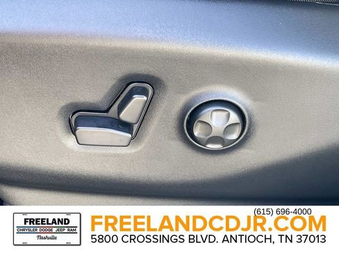 New 2026 Chrysler Pacifica Limited w/ S Appearance Package image 21