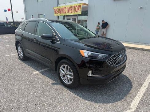 Certified 2024 Ford Edge SEL w/ Convenience Package AWD/4WD image 2