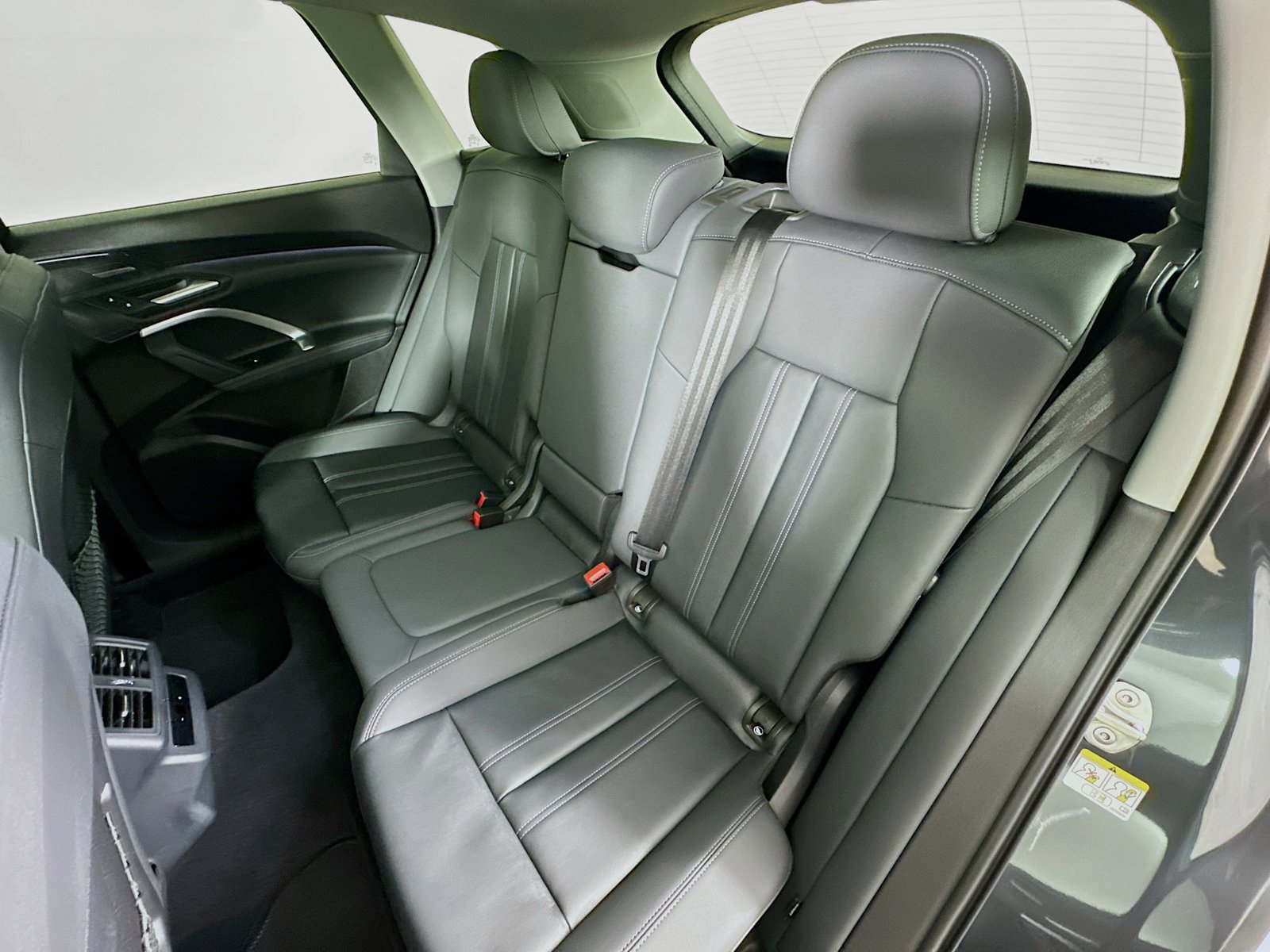 Used 2025 Audi Q5 Premium w/ Premium Plus AWD/4WD image 35