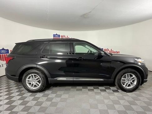 New 2025 Ford Explorer Active w/ Active Comfort Package image 2