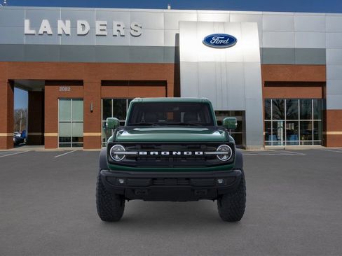New 2025 Ford Bronco Outer Banks w/ Sasquatch Package image 6
