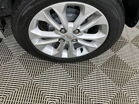 Used 2020 Chevrolet Spark LT image 10