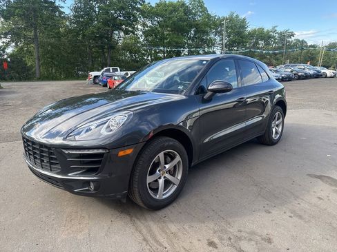Used 2017 Porsche Macan AWD/4WD image 1
