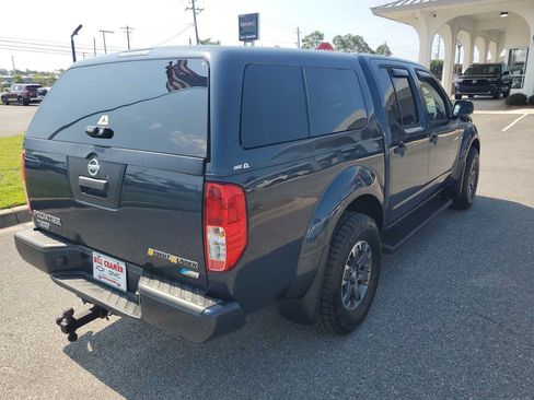 Used 2019 Nissan Frontier Desert Runner RWD image 6