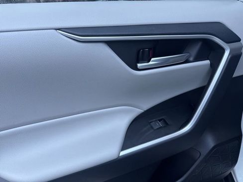 Certified 2024 Toyota RAV4 XLE w/ Convenience Package image 11