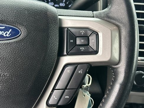 Used 2017 Ford F250 Lariat w/ Lariat Value Package AWD/4WD image 27