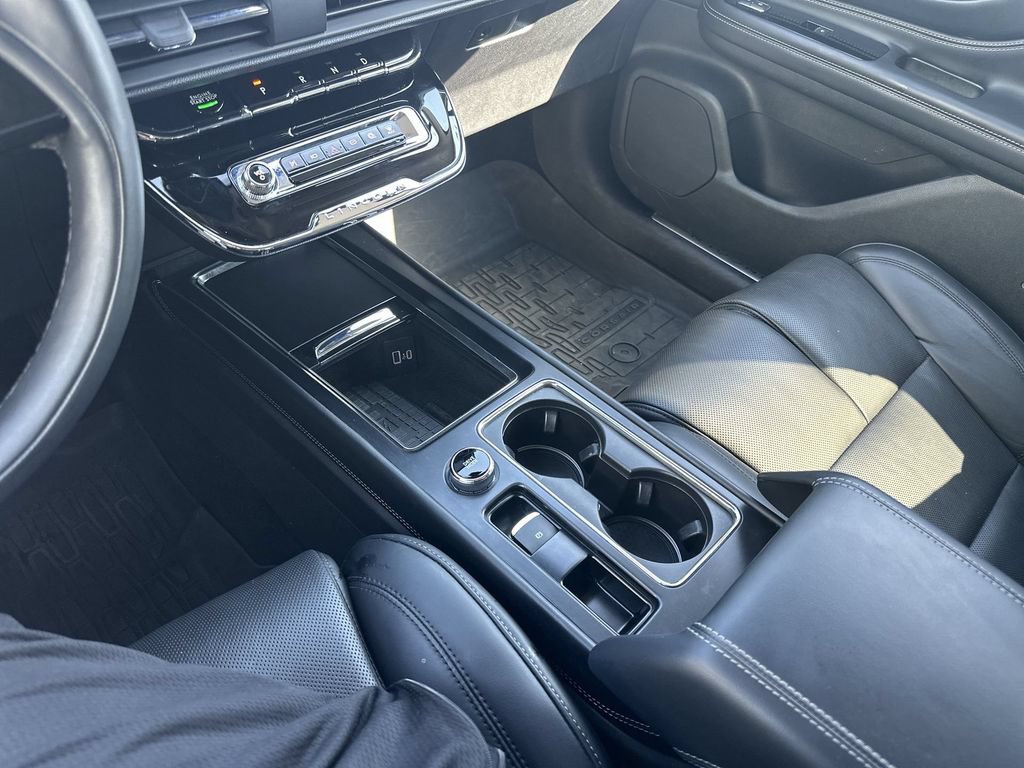 Certified 2025 Lincoln Corsair Grand Touring w/ Equipment Group 302A AWD/4WD image 24