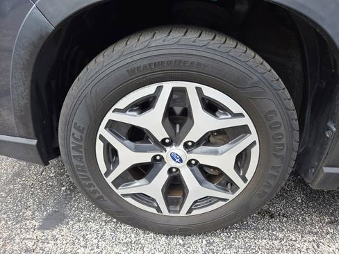 Used 2020 Subaru Forester Premium image 36