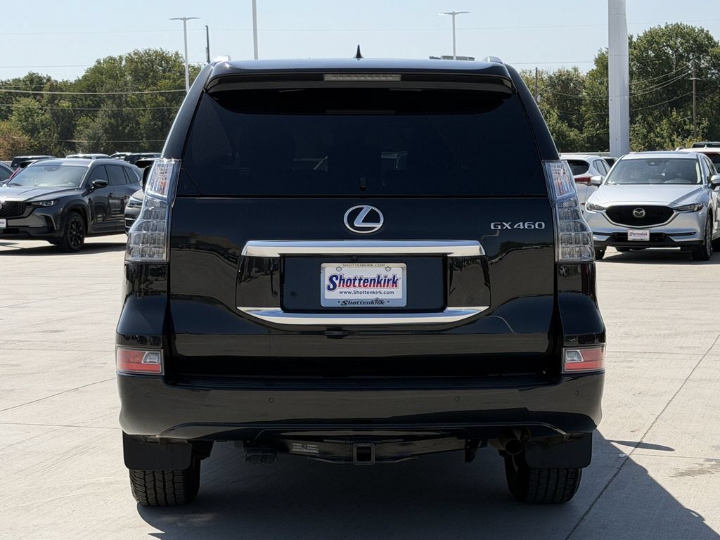 Used 2023 Lexus GX 460 Premium w/ Premium Package AWD/4WD image 5