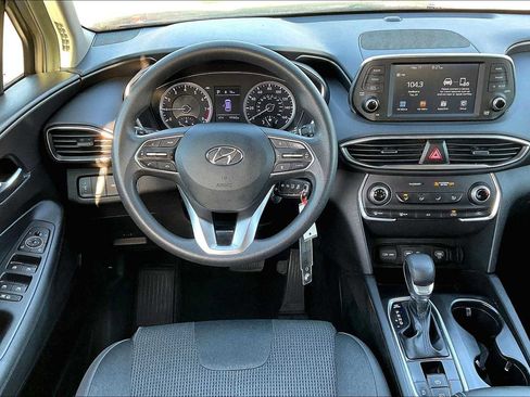 Used 2019 Hyundai Santa Fe SE image 5