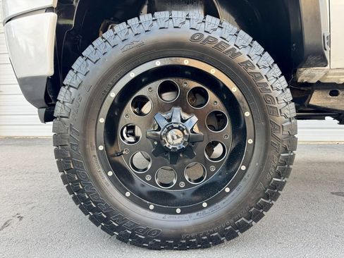 Used 2013 GMC Sierra 2500 Denali AWD/4WD image 13