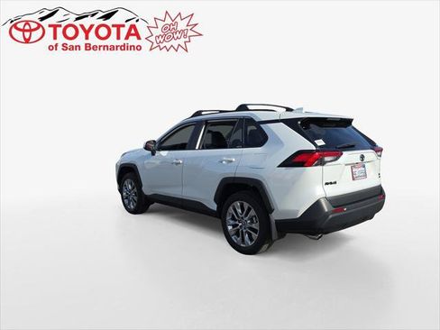 Certified 2023 Toyota RAV4 XLE Premium AWD/4WD image 36