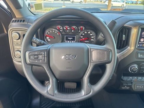 New 2026 Chevrolet Silverado 1500 Custom Trail Boss w/ LPO, Dark Essentials Package AWD/4WD image 17