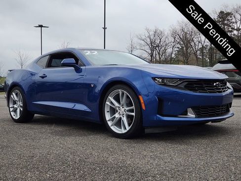 Used 2022 Chevrolet Camaro LT w/ RS Package image 7
