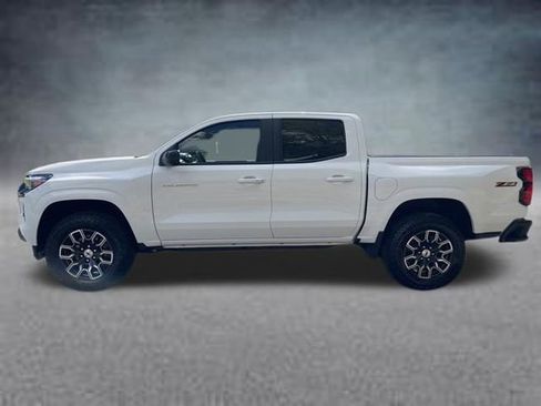 New 2026 Chevrolet Colorado Z71 w/ Technology Package AWD/4WD image 2