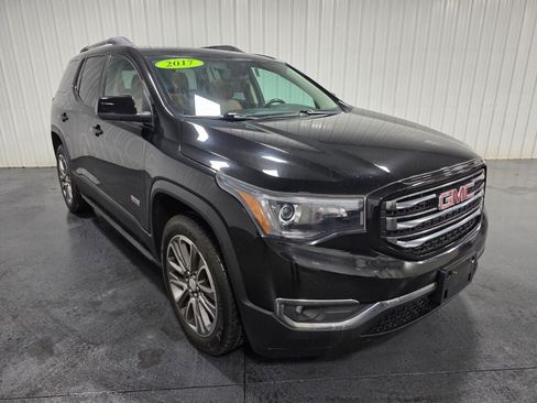 Used 2017 GMC Acadia SLT AWD/4WD image 2