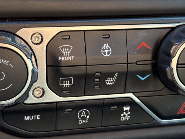Used 2021 Jeep Wrangler Unlimited Sport AWD/4WD image 31
