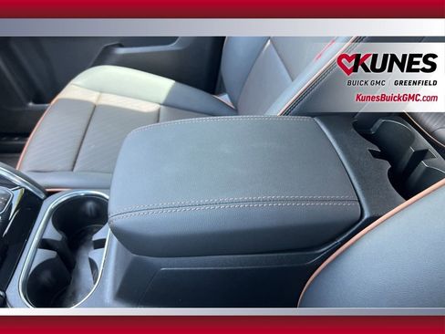 Used 2026 GMC Canyon AT4 w/ Technology Plus Package AWD/4WD image 28