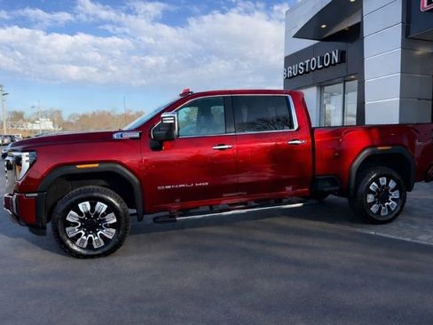 Used 2024 GMC Sierra 2500 Denali w/ Denali Reserve Package image 7