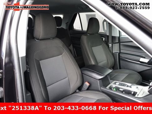 Used 2024 Ford Explorer XLT image 26