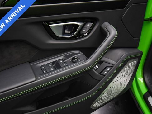 Used 2023 Lamborghini Urus S image 45