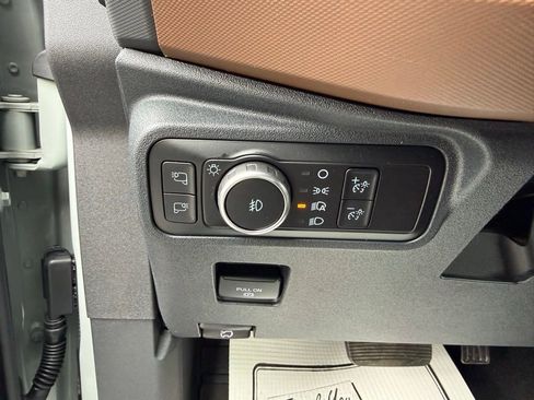 Used 2024 Ford Bronco Outer Banks image 14