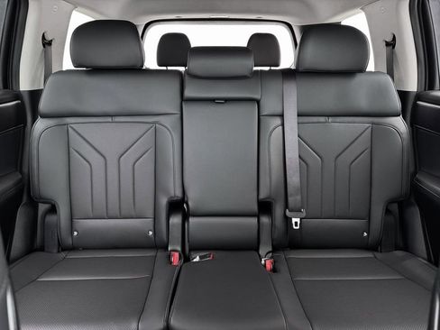 New 2026 Hyundai Santa Fe SEL image 16