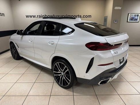 Used 2022 BMW X6 xDrive40i w/ M Sport Package image 4