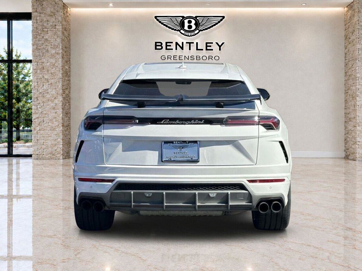 Used 2021 Lamborghini Urus AWD/4WD image 4
