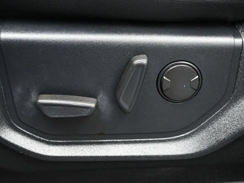 Used 2020 Ford Expedition XLT w/ Equipment Group 202A RWD image 10