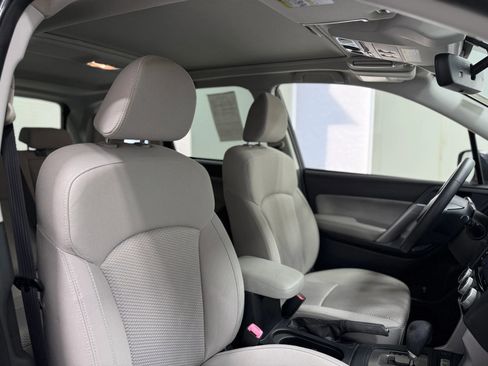Used 2017 Subaru Forester 2.5i Premium image 30