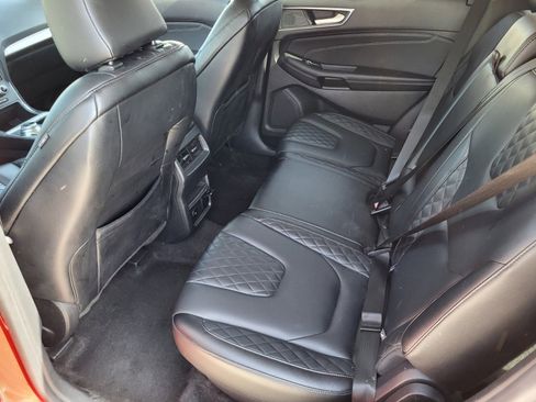 Used 2024 Ford Edge Titanium image 16