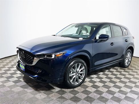 New 2025 MAZDA CX-5 AWD 2.5 S w/ Premium Plus Pkg image 3
