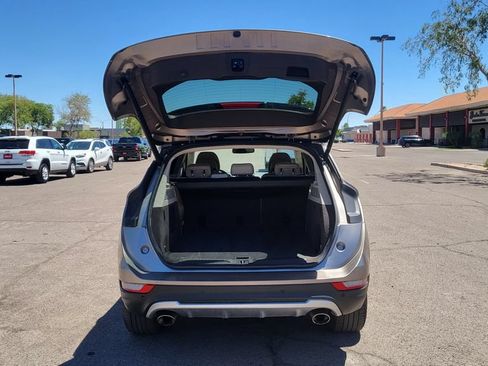 Used 2019 Lincoln MKC Select w/ MKC Climate Package FWD image 12