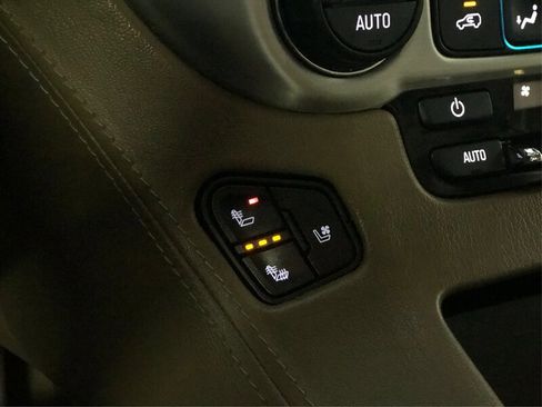 Used 2019 GMC Yukon XL SLT w/ Open Road Package image 31