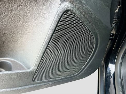 Used 2021 Chevrolet Colorado Z71 w/ Z71 Midnight Edition image 18