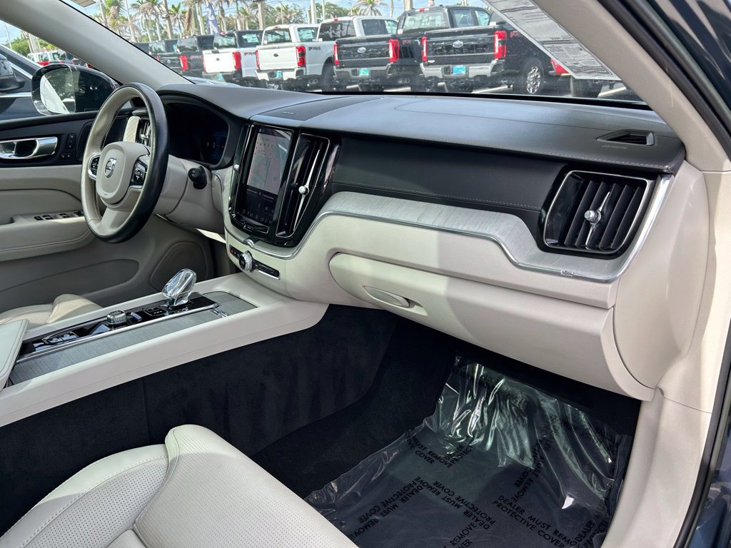 Used 2023 Volvo XC60 B5 Ultimate w/ Climate Package AWD/4WD image 41