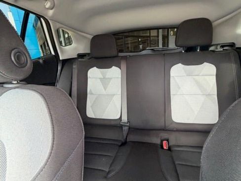 Certified 2024 Chevrolet Trax LS FWD image 16