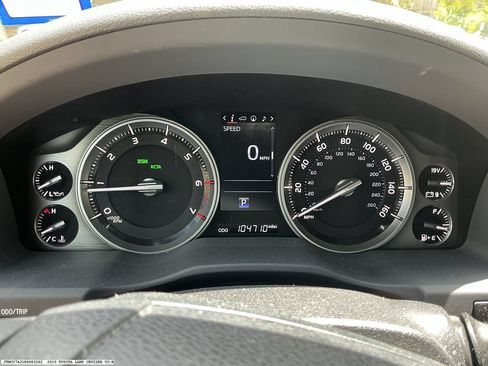 Used 2019 Toyota Land Cruiser AWD/4WD image 13