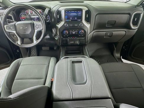 Used 2022 Chevrolet Silverado 1500 LT Trail Boss w/ LPO, Dark Essentials Package AWD/4WD image 16